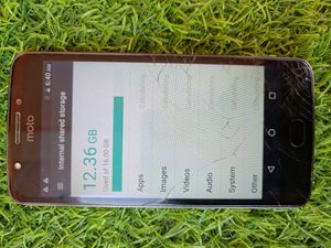 NMotorola Moto E4 (Iron Grey, 2GB RAM, 16GB Storag