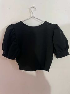 BLACK CROP TOP 🖤