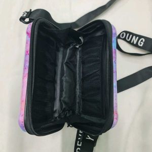 Trendy and Fasionable sling bag
