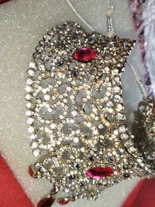 Women Artificial Choker Necklace.