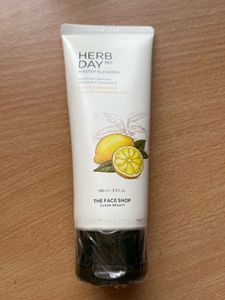 Herb Day 365 Foaming Cleanser Lemon &amp; Grapefruit