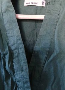 Green V-Neck Top - L/XL Size