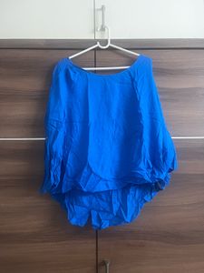 Beautiful Back Buttoned Top!