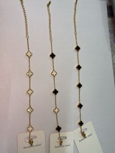 Clover Charm Necklace anti tarnish