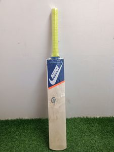 Nike Scoop Bat