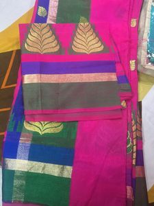 Saree With Unstiched Blouse