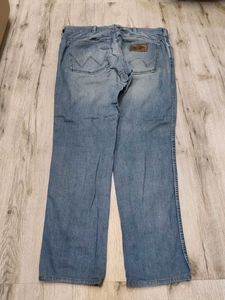 Ma2135 Wrangler jeans waist 36 inches