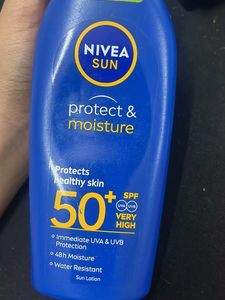 200ml Nivea Sun Protect &amp; Moisture SPF 50+