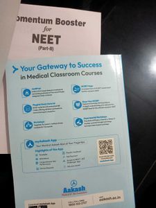 Aakash NEET Physics Books Momentum