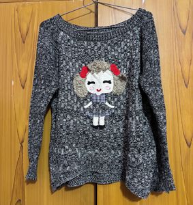 loose sweatshirt