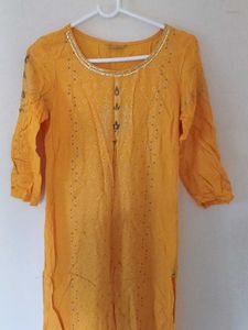 Aurelia Kurta
