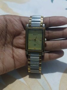Vintage Gold-Tone Quartz Watch