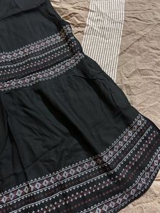 Black Sleeveless Top