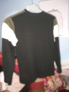 Color Block Long Sleeve Tee