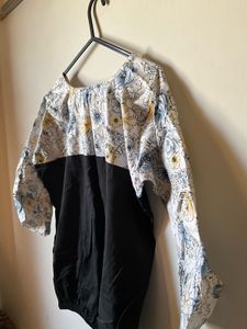 Floral Print Top 🤍😍💙