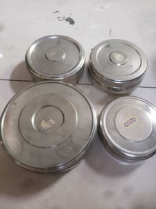 4 Big Steel Tiffins