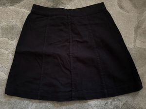 H&amp;M Black Button-Front Mini Skirt