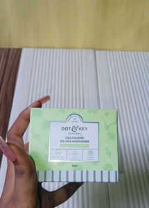 Dot &amp; Key Moisturizer