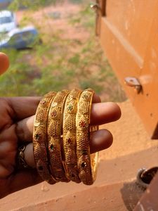 GOLDEN BANGLES
