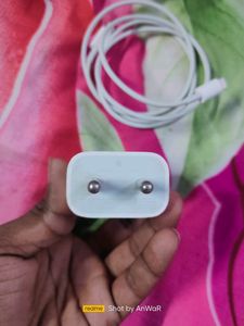 Apple 20watt Charger Original With Cable