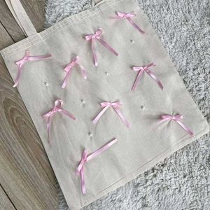 Ribbon Bow Tote Bags
