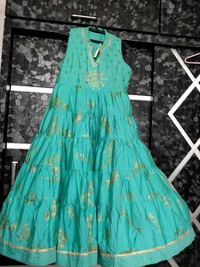 Elegant Green Embroidered Kurta
