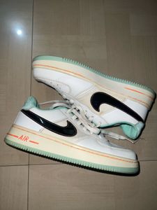 Nike Air Force 1 Low