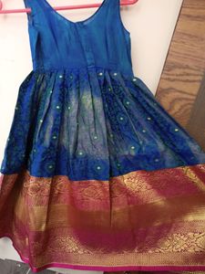 Pattu Pavada