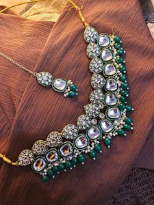 Green Necklace