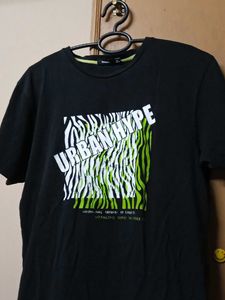Urban Hype Graphic Tee