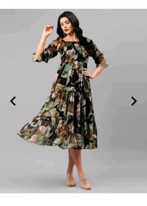 Floral Print Tiered Midi Dress