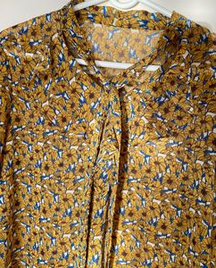 Floral Print Tie Neck Top