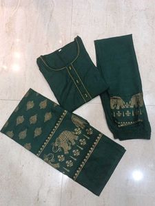 Exclusive Rayon Cotton Foil-Printed Kurta Set