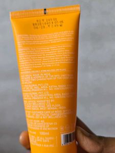Dot &amp; Key Face Wash
