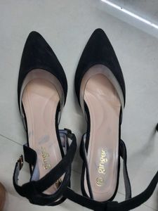 Sleek Black Heels By Ginger.