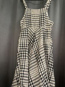 A-line Dungaree/overall Style Dress In Check Pattern With Pockets And Price Tags