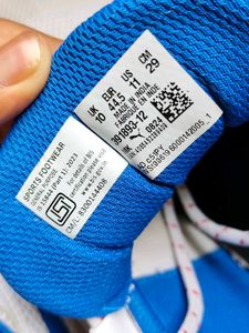 Puma Sneakers