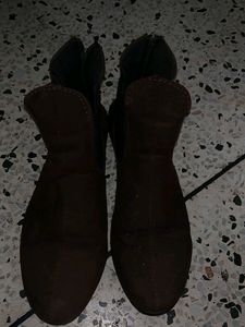 Girls Boot 👢👢👢