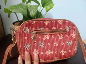 Red &amp; White Patterned Crossbody Bag