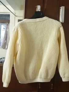 Oversized cream cardigan perfect for winter...💜✨