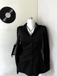 H&amp;M Black fitted Shirt