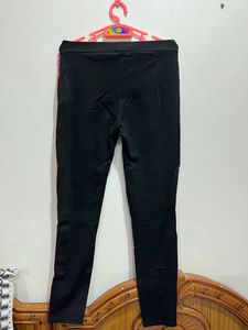 Black Jeggings With Side Print