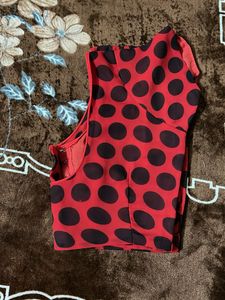beautiful saree red and black shade flower print