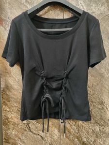 Trendy Black Top 💣