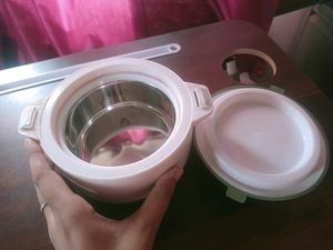 Simple small container