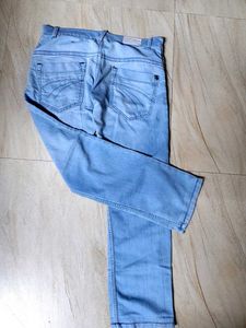 Light Wash Denim Jeans