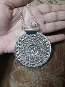 Boho necklace... Create Your Own Unique Style With This Necklace.. It Can Elevate Your Dress In A Different Way 😍