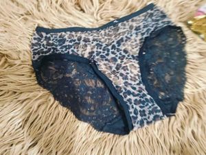 Leopard & Lace High-Waist Panty👙