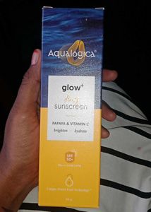 Aqualogica Glow+ Dewy Sunscreen