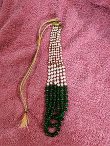 Elegant Green & Pearl Layered Necklace